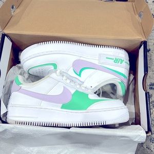 Nike Air Force 1 Low Shadow
infinite Lilac Football Grey (W)